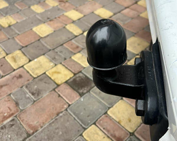 Білий Ніссан Прімастар, об'ємом двигуна 2 л та пробігом 278 тис. км за 9450 $, фото 31 на Automoto.ua