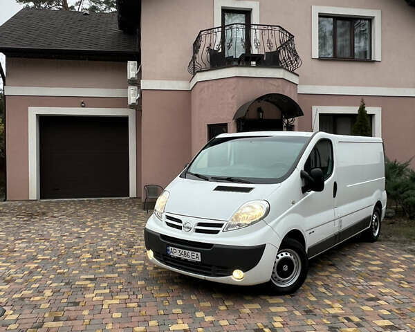 Білий Ніссан Прімастар, об'ємом двигуна 2 л та пробігом 278 тис. км за 9450 $, фото 7 на Automoto.ua