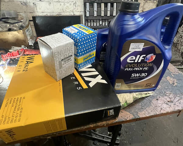 Білий Ніссан Прімастар, об'ємом двигуна 2 л та пробігом 278 тис. км за 9450 $, фото 100 на Automoto.ua