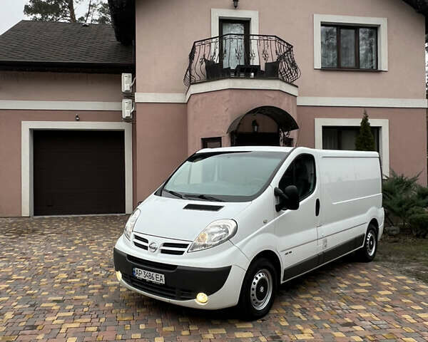 Білий Ніссан Прімастар, об'ємом двигуна 2 л та пробігом 278 тис. км за 9450 $, фото 11 на Automoto.ua