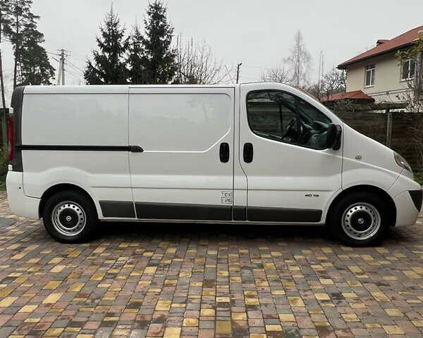 Білий Ніссан Прімастар, об'ємом двигуна 2 л та пробігом 278 тис. км за 9450 $, фото 19 на Automoto.ua