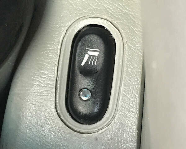 Белый Ниссан Примастар, объемом двигателя 2 л и пробегом 260 тыс. км за 9000 $, фото 17 на Automoto.ua