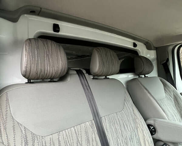 Білий Ніссан Прімастар, об'ємом двигуна 2 л та пробігом 278 тис. км за 9450 $, фото 52 на Automoto.ua