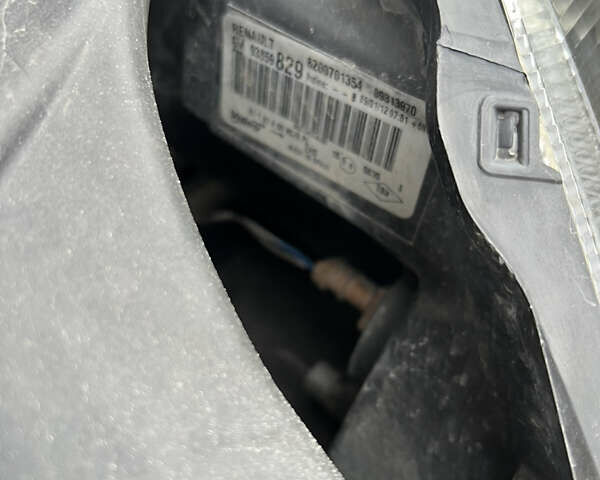 Білий Ніссан Прімастар, об'ємом двигуна 2 л та пробігом 278 тис. км за 9450 $, фото 65 на Automoto.ua