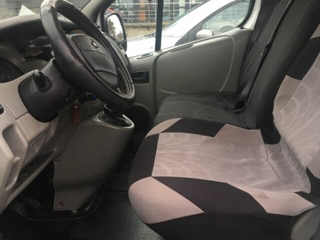 Белый Ниссан Примастар, объемом двигателя 1.9 л и пробегом 332 тыс. км за 5750 $, фото 5 на Automoto.ua