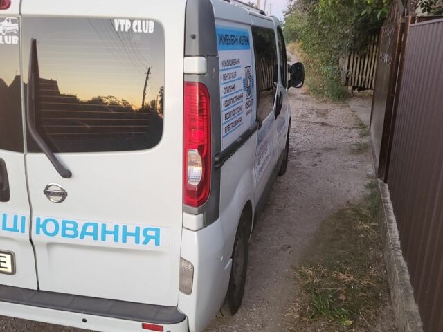 Белый Ниссан Примастар, объемом двигателя 2 л и пробегом 400 тыс. км за 9500 $, фото 3 на Automoto.ua