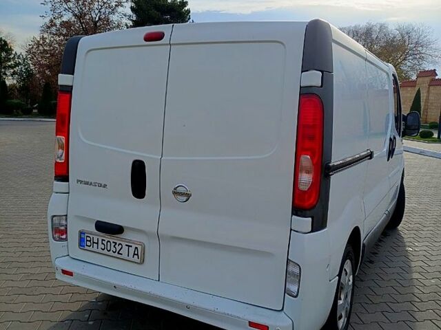 Белый Ниссан Примастар, объемом двигателя 2 л и пробегом 313 тыс. км за 9000 $, фото 9 на Automoto.ua