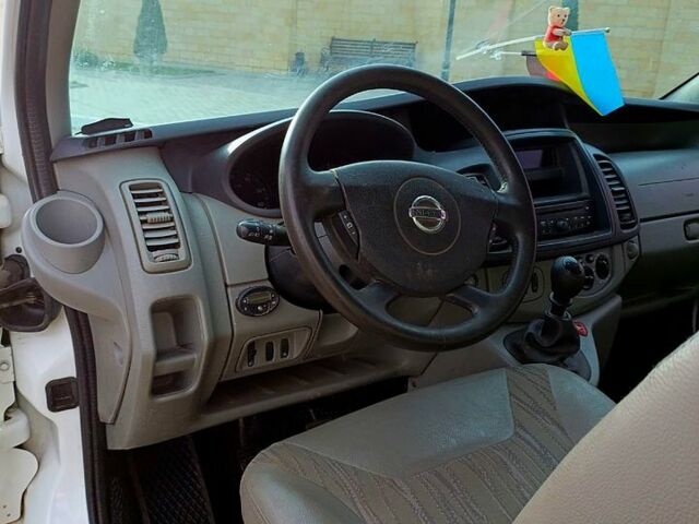 Белый Ниссан Примастар, объемом двигателя 2 л и пробегом 313 тыс. км за 9000 $, фото 7 на Automoto.ua