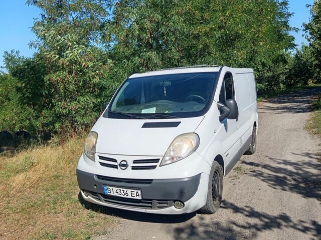Білий Ніссан Прімастар, об'ємом двигуна 2 л та пробігом 250 тис. км за 7500 $, фото 2 на Automoto.ua