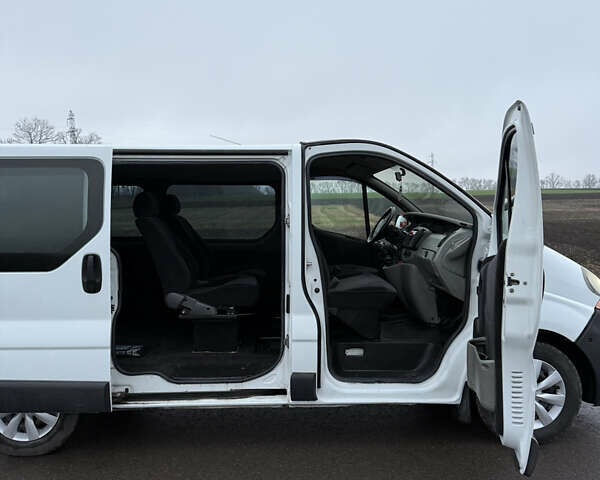 Белый Ниссан Примастар, объемом двигателя 1.9 л и пробегом 300 тыс. км за 6800 $, фото 13 на Automoto.ua