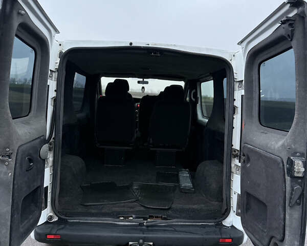 Белый Ниссан Примастар, объемом двигателя 1.9 л и пробегом 300 тыс. км за 6800 $, фото 17 на Automoto.ua