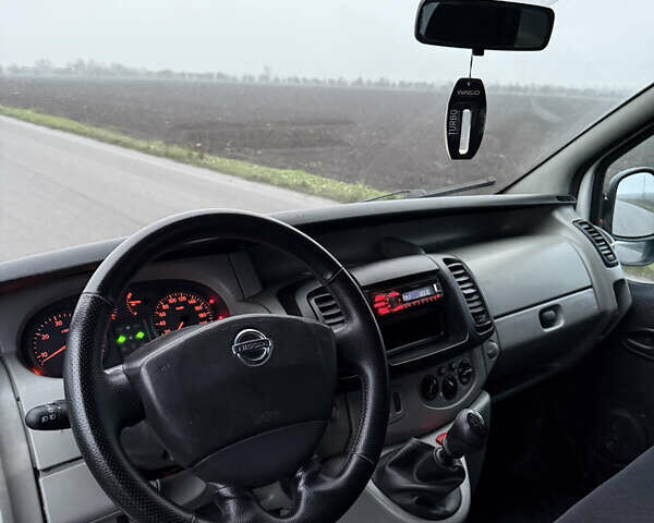 Белый Ниссан Примастар, объемом двигателя 1.9 л и пробегом 300 тыс. км за 6800 $, фото 12 на Automoto.ua