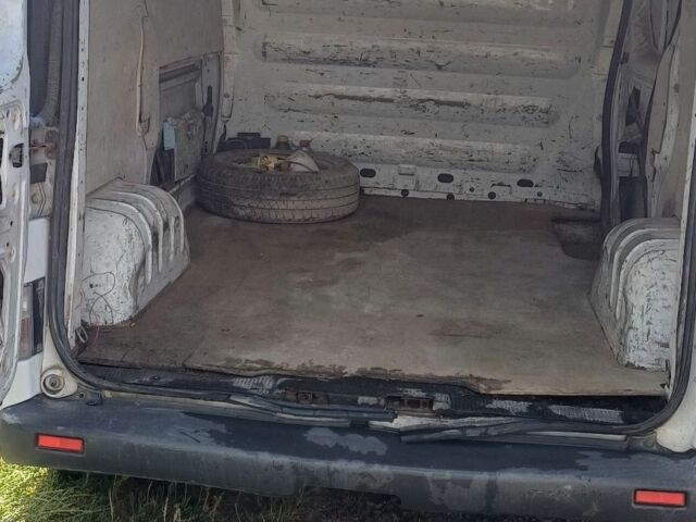 Белый Ниссан Примастар, объемом двигателя 1.9 л и пробегом 518 тыс. км за 4500 $, фото 7 на Automoto.ua