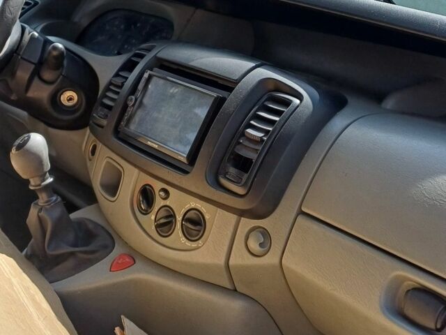 Белый Ниссан Примастар, объемом двигателя 1.9 л и пробегом 518 тыс. км за 4500 $, фото 6 на Automoto.ua