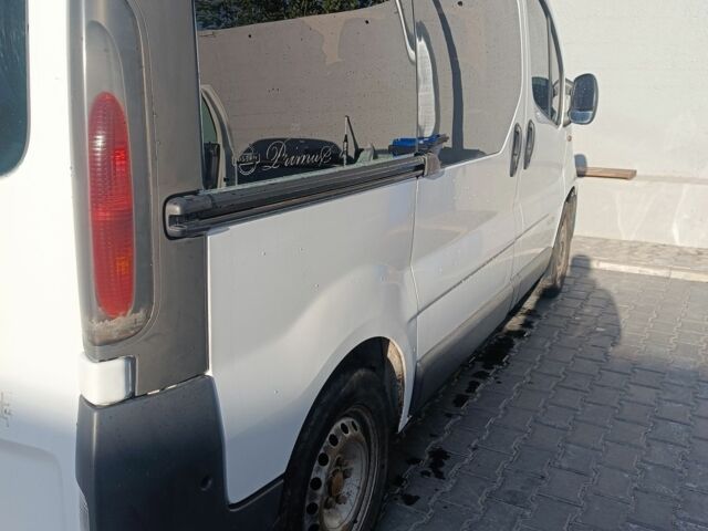 Білий Ніссан Прімастар, об'ємом двигуна 1.9 л та пробігом 377 тис. км за 5300 $, фото 5 на Automoto.ua