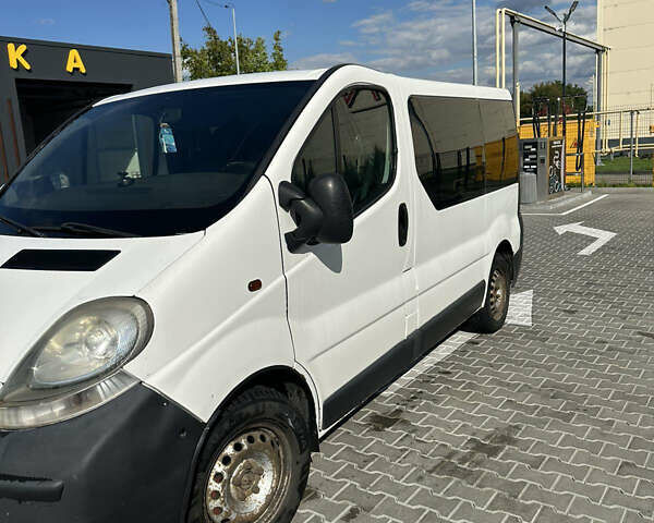 Білий Ніссан Прімастар, об'ємом двигуна 1.87 л та пробігом 450 тис. км за 6400 $, фото 1 на Automoto.ua
