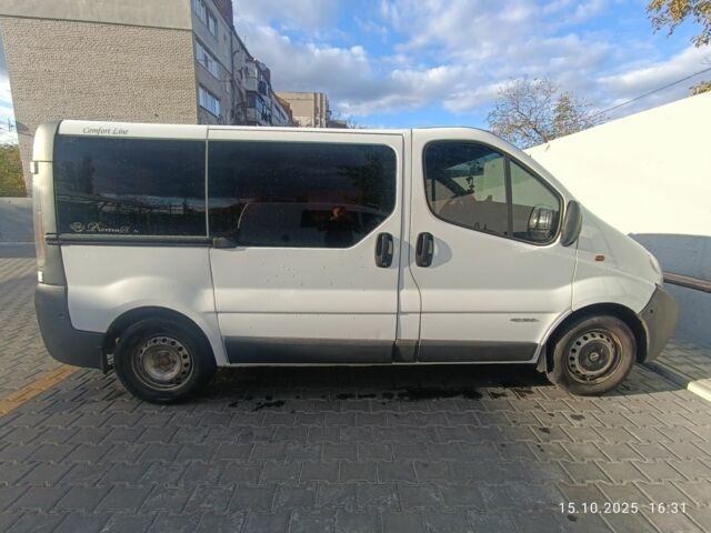 Білий Ніссан Прімастар, об'ємом двигуна 1.9 л та пробігом 377 тис. км за 5300 $, фото 2 на Automoto.ua