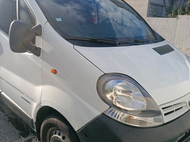 Білий Ніссан Прімастар, об'ємом двигуна 1.9 л та пробігом 377 тис. км за 5300 $, фото 1 на Automoto.ua