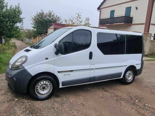 Белый Ниссан Примастар, объемом двигателя 1.9 л и пробегом 292 тыс. км за 6500 $, фото 1 на Automoto.ua