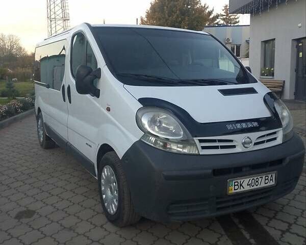 Белый Ниссан Примастар, объемом двигателя 1.87 л и пробегом 300 тыс. км за 8500 $, фото 5 на Automoto.ua