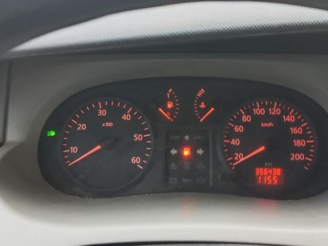 Белый Ниссан Примастар, объемом двигателя 1.9 л и пробегом 370 тыс. км за 3800 $, фото 3 на Automoto.ua