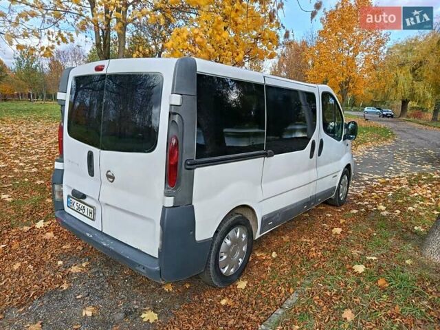 Белый Ниссан Примастар, объемом двигателя 1.87 л и пробегом 320 тыс. км за 4950 $, фото 10 на Automoto.ua