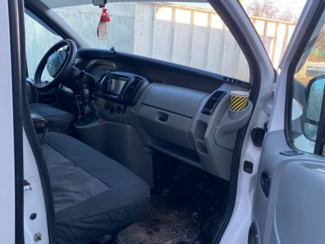 Белый Ниссан Примастар, объемом двигателя 1.9 л и пробегом 300 тыс. км за 6100 $, фото 2 на Automoto.ua