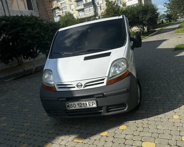 Белый Ниссан Примастар, объемом двигателя 1.87 л и пробегом 400 тыс. км за 6500 $, фото 1 на Automoto.ua