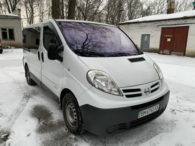 Белый Ниссан Примастар, объемом двигателя 2 л и пробегом 300 тыс. км за 8000 $, фото 1 на Automoto.ua