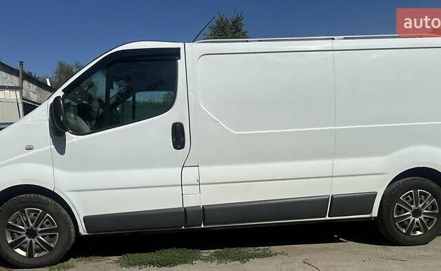Белый Ниссан Примастар, объемом двигателя 0 л и пробегом 335 тыс. км за 5600 $, фото 3 на Automoto.ua