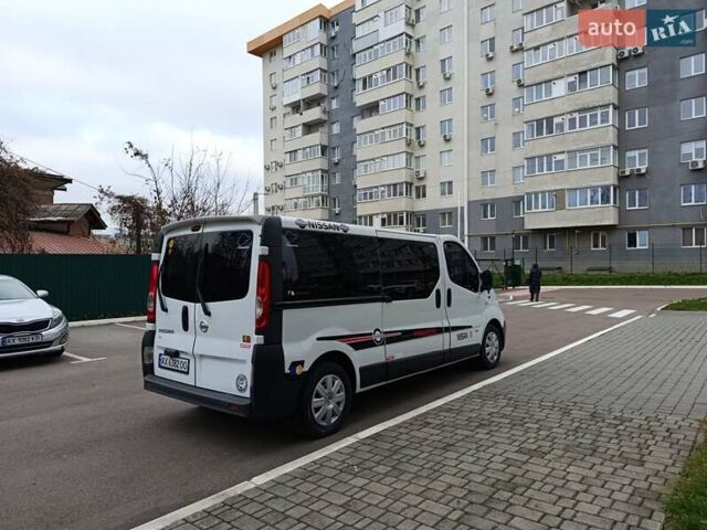 Белый Ниссан Примастар, объемом двигателя 2.5 л и пробегом 286 тыс. км за 8900 $, фото 5 на Automoto.ua