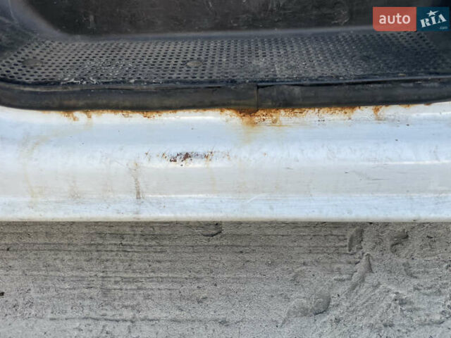 Ниссан Примастар 2008 в Киеве на Automoto.ua Белый Ниссан Примастар, объемом двигателя 2 л и пробегом 356 тыс. км за 6500 $, фото 32 на Automoto.ua