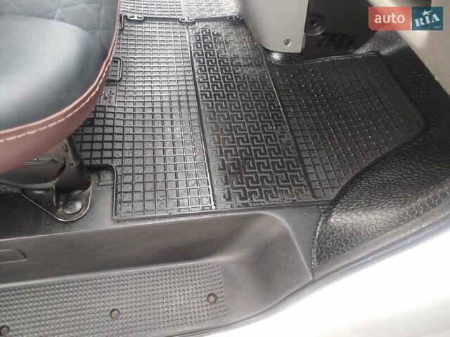 Белый Ниссан Примастар, объемом двигателя 2 л и пробегом 337 тыс. км за 8700 $, фото 60 на Automoto.ua