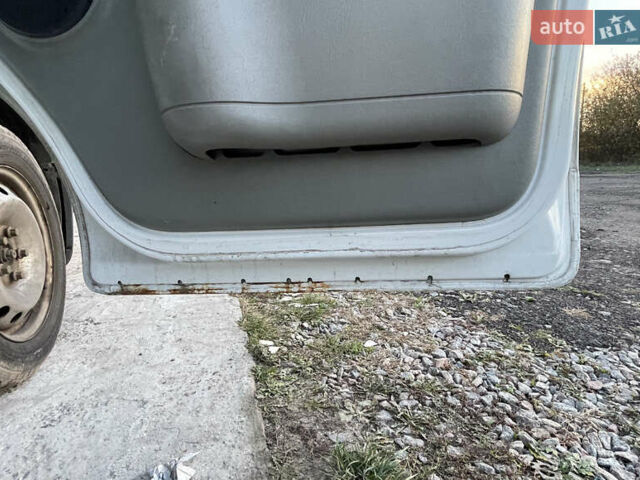 Ниссан Примастар 2008 в Киеве на Automoto.ua Белый Ниссан Примастар, объемом двигателя 2 л и пробегом 356 тыс. км за 6500 $, фото 30 на Automoto.ua