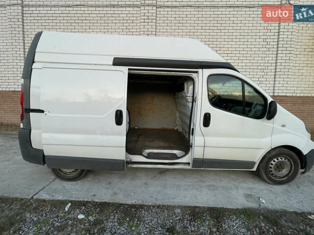 Ниссан Примастар 2008 в Киеве на Automoto.ua Белый Ниссан Примастар, объемом двигателя 2 л и пробегом 356 тыс. км за 6500 $, фото 2 на Automoto.ua