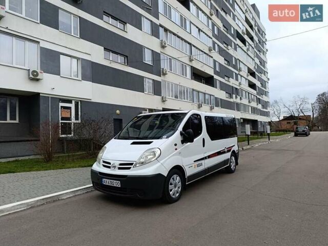 Белый Ниссан Примастар, объемом двигателя 2.5 л и пробегом 286 тыс. км за 8900 $, фото 1 на Automoto.ua