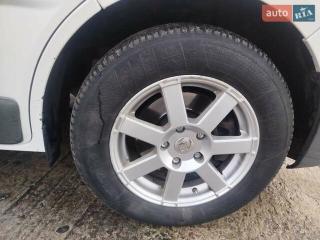 Белый Ниссан Примастар, объемом двигателя 2 л и пробегом 337 тыс. км за 8700 $, фото 19 на Automoto.ua