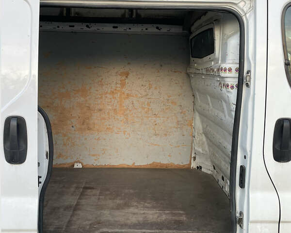 Ниссан Примастар 2008 в Киеве на Automoto.ua Белый Ниссан Примастар, объемом двигателя 2 л и пробегом 356 тыс. км за 6500 $, фото 23 на Automoto.ua