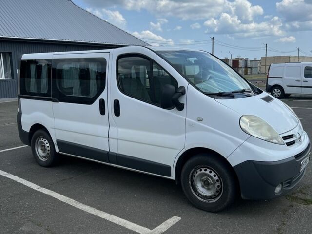 Белый Ниссан Примастар, объемом двигателя 0 л и пробегом 280 тыс. км за 9500 $, фото 2 на Automoto.ua