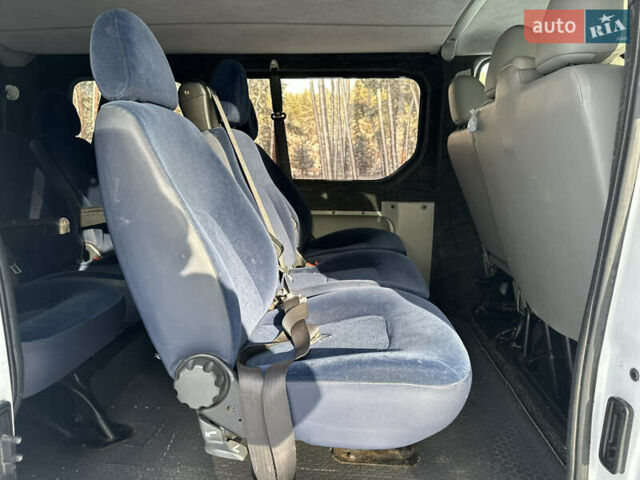 Білий Ніссан Прімастар, об'ємом двигуна 2.46 л та пробігом 381 тис. км за 8700 $, фото 10 на Automoto.ua