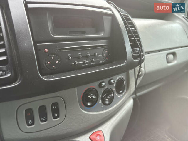 Белый Ниссан Примастар, объемом двигателя 2.46 л и пробегом 381 тыс. км за 8999 $, фото 17 на Automoto.ua