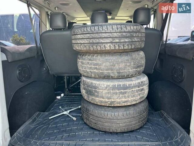 Белый Ниссан Примастар, объемом двигателя 2 л и пробегом 260 тыс. км за 10990 $, фото 26 на Automoto.ua