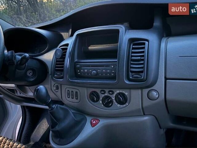 Белый Ниссан Примастар, объемом двигателя 2 л и пробегом 165 тыс. км за 10800 $, фото 25 на Automoto.ua