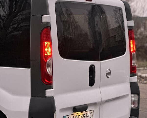 Белый Ниссан Примастар, объемом двигателя 2 л и пробегом 570 тыс. км за 12500 $, фото 7 на Automoto.ua