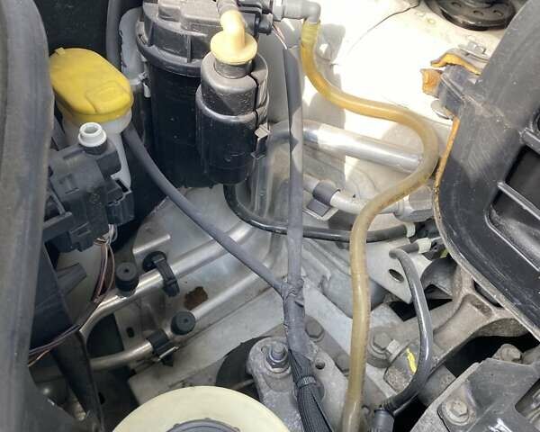 Білий Ніссан Прімастар, об'ємом двигуна 2 л та пробігом 130 тис. км за 12999 $, фото 17 на Automoto.ua