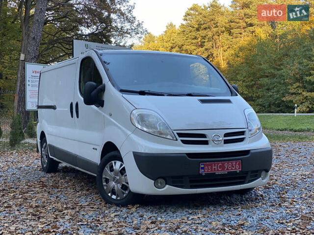 Білий Ніссан Прімастар, об'ємом двигуна 2 л та пробігом 257 тис. км за 11900 $, фото 1 на Automoto.ua