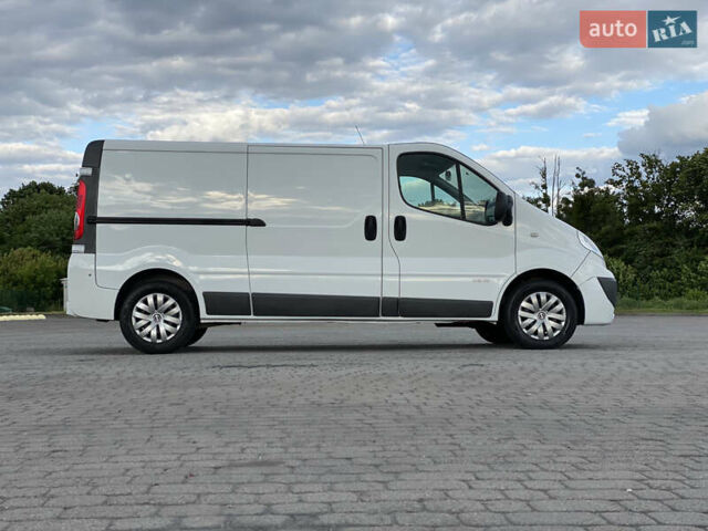 Белый Ниссан Примастар, объемом двигателя 2 л и пробегом 249 тыс. км за 11900 $, фото 19 на Automoto.ua