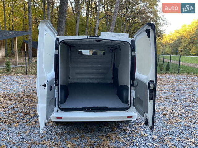 Білий Ніссан Прімастар, об'ємом двигуна 2 л та пробігом 257 тис. км за 11900 $, фото 22 на Automoto.ua