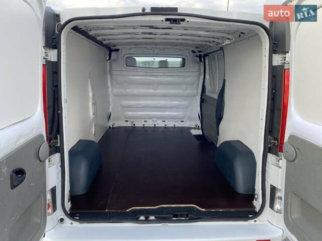 Белый Ниссан Примастар, объемом двигателя 2 л и пробегом 249 тыс. км за 11900 $, фото 37 на Automoto.ua