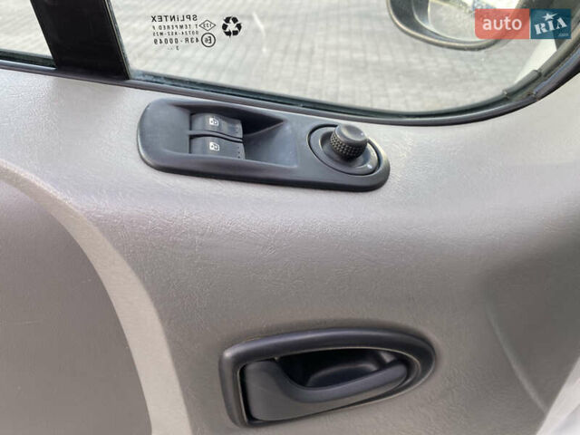 Белый Ниссан Примастар, объемом двигателя 2 л и пробегом 249 тыс. км за 11900 $, фото 27 на Automoto.ua